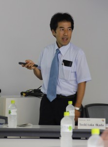 Professor Shikazono introduces research at the CEE during the briefing.