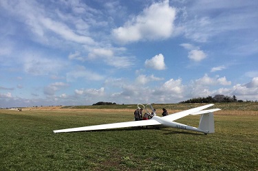 During the competition at the Sekiyado Gliding Field