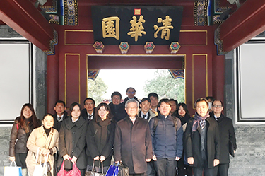 Group photo at Tsinghua University (Middle: Professor Sekimura, Deputy Director General, Office of International Affairs)