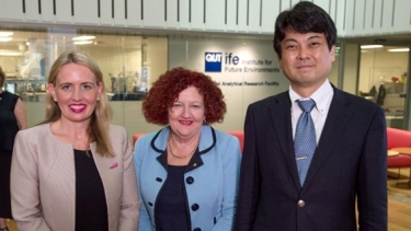 From left, Queensland Innovation Minister Kate Jones, QUT Vice-Chancellor Margaret Sheil AO, Professor Masakazu Sugiyama