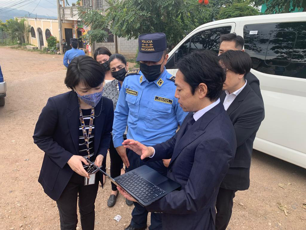 Conducting crime prediction system field test with Honduran National Police
