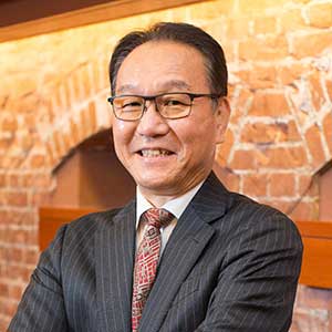 出口 敦（東京大学執行役・副学長）の顔写真