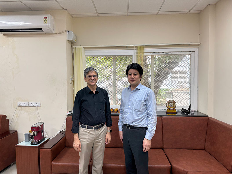 ChemE head Niket Kaisare with Kazu Takanabe UTokyo