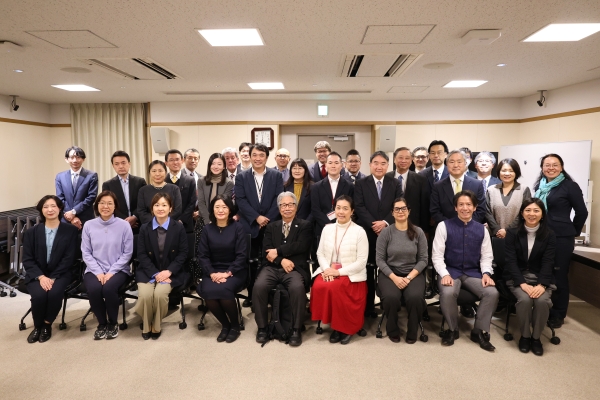 連絡会終了後、対面参加者による集合写真