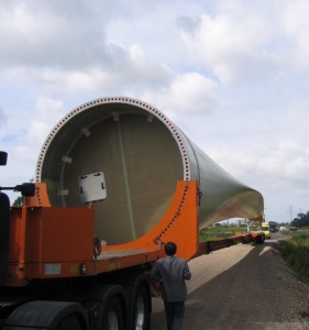 A blade of a 5000kW wind turbine (c) Takeshi Ishihara