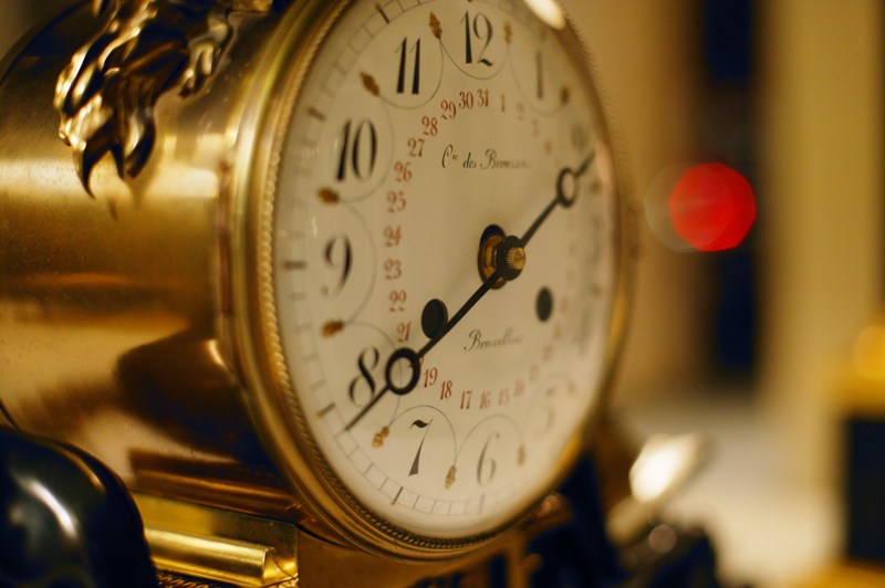 生物時計の周期が約24時間を保つ不思議 東京大学