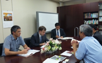 Meeting with Prof. Harata, Dean of the School of Engineering (Mr. Povalko seated on the left)