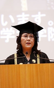 Mrs. Wan Wang, wife of the Chinese Ambassador to Japan