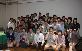 Group photo with Professor Miyagawa and UTokyo/MIT students