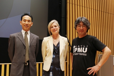From left: Shinji Mukhoyama, Lisa Randall, and Hitoshi Murayama at the Kavli IPMU public science lecture held on June 19