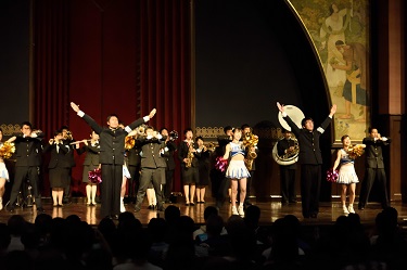 The cheering squads and cheerleaders delivered a powerful dance performance