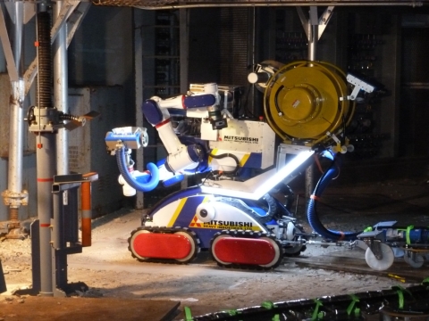 Fig. Remote-controlled robot MHI-MEISTeR. The development of this robot was commissioned to IRID as a project commissioned by the Agency of Natural Resources and Energy, and part of the development was conducted by Mitsubishi Heavy Industries, which is a member of IRID.