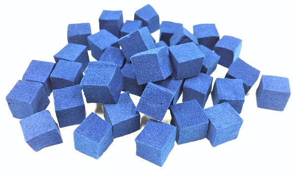 Decontamination sponge spawned from current study © 2017 Sakata & Mori Laboratory.Cellulose nanofiber-Prussian blue compounds are permanently anchored in spongiform chambers (cells) in this decontamination sponge. It can thus be used as a powerful adsorbent for selectively eliminating radioactive cesium.