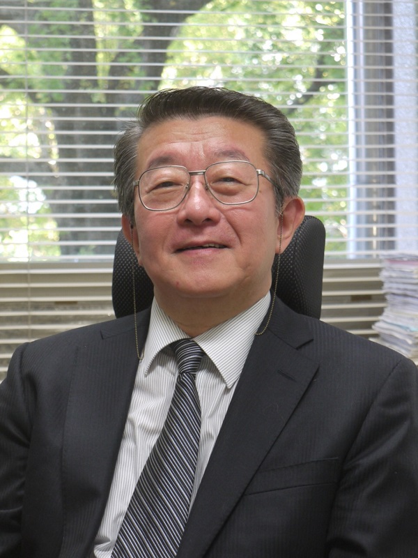 Portrait of Professor Yoshitaka Fukada © 2018 Yoshitaka Fukada.Professor Yoshitaka Fukada works in the Department of Biological Sciences at the University of Tokyo.