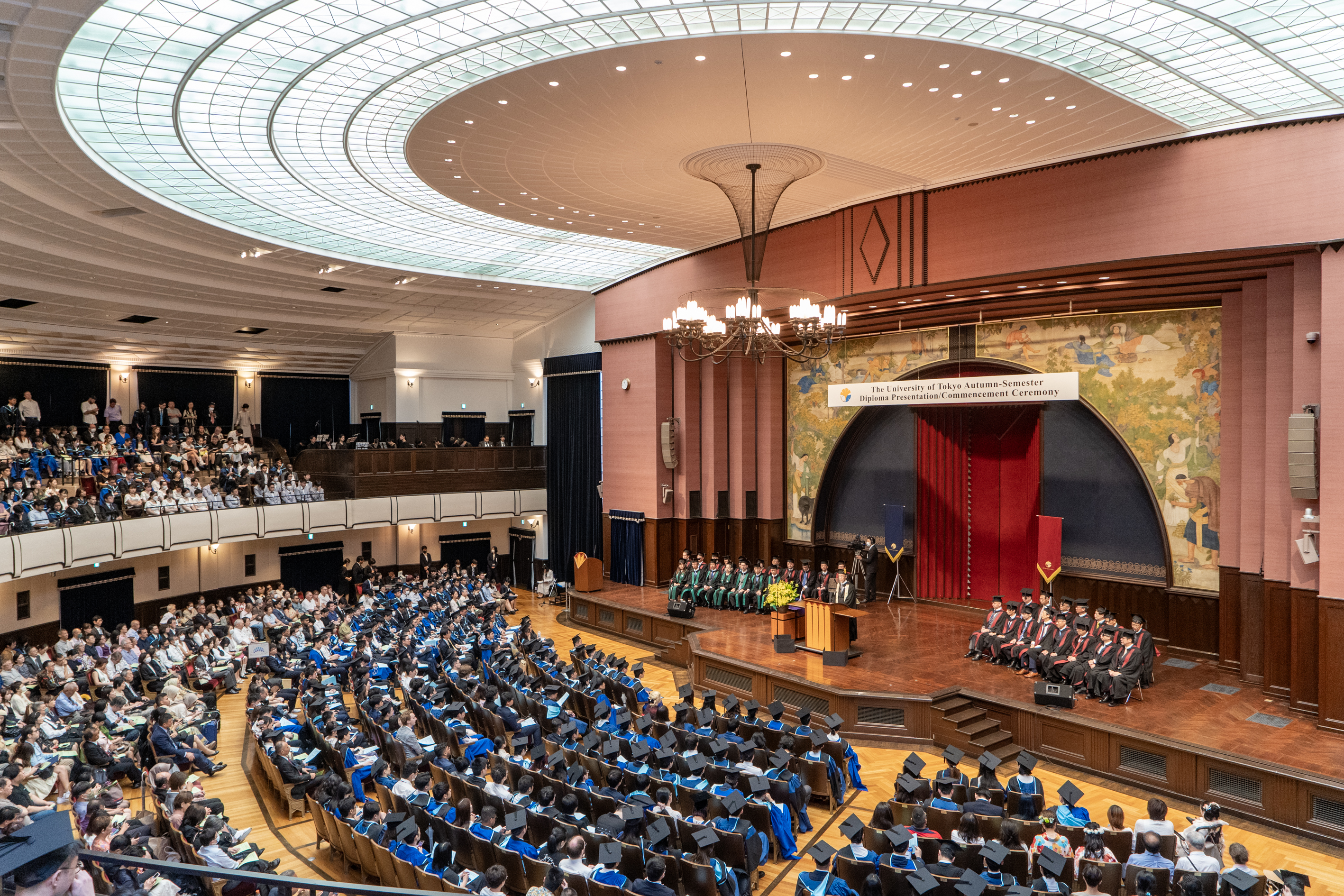 秋季学位記授与式 卒業式 東京大学