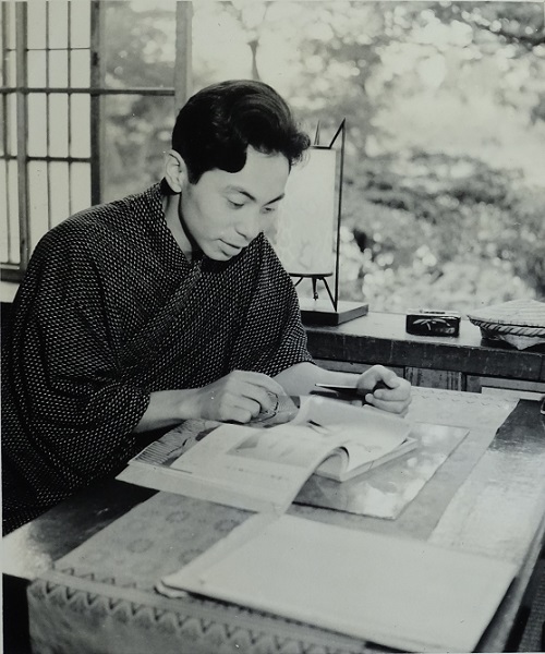 写真:読書時間増の大学時代