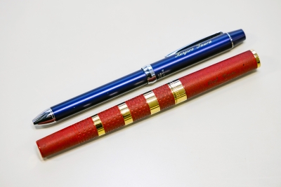 小物：万年筆とボールペン
