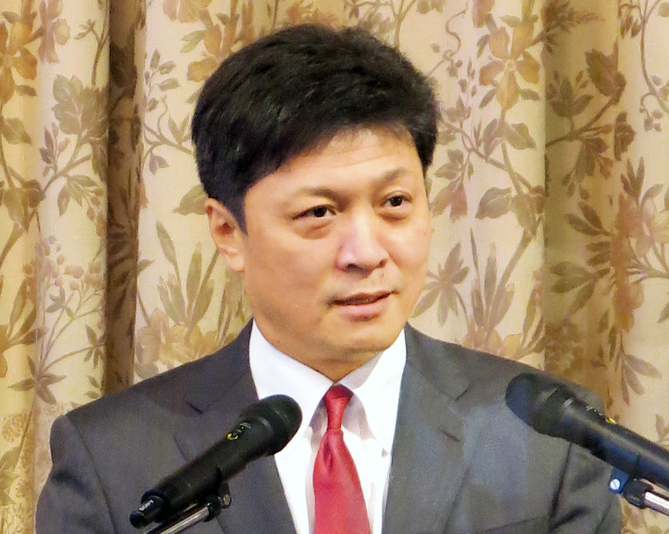 Prof.Yasuhiro Matsuda