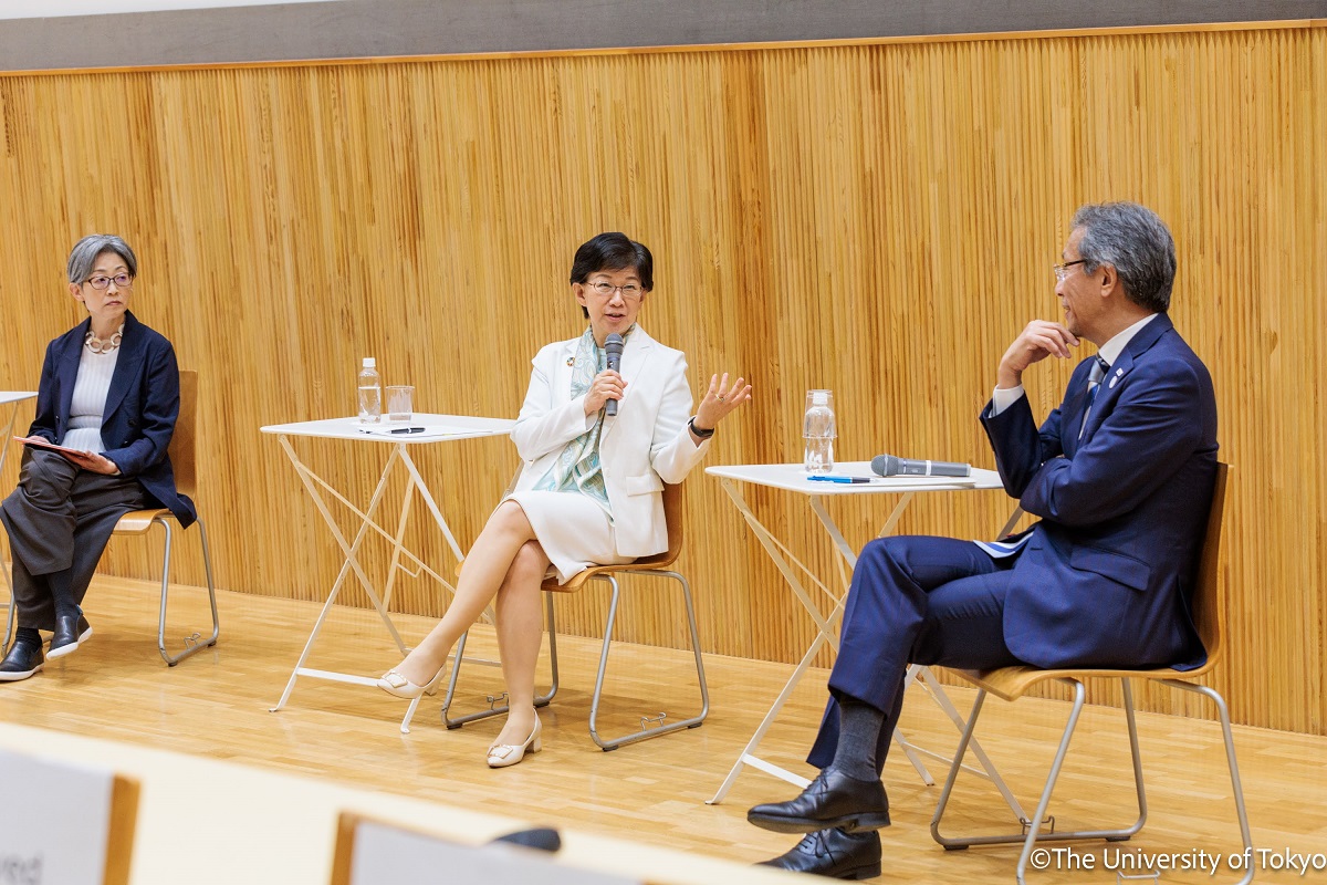 講演会及び対談イベントの様子