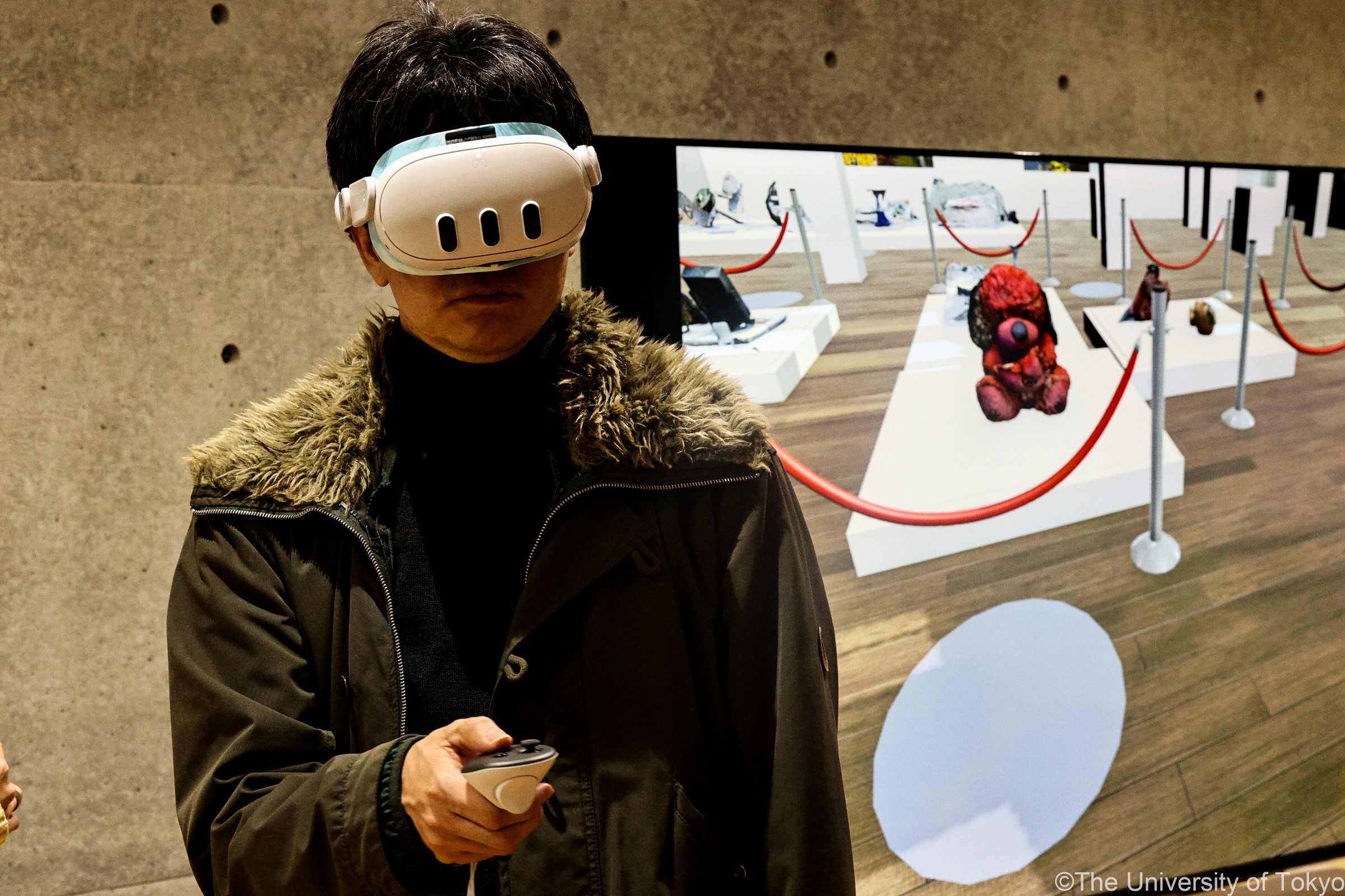 Exploring through the lens of VR