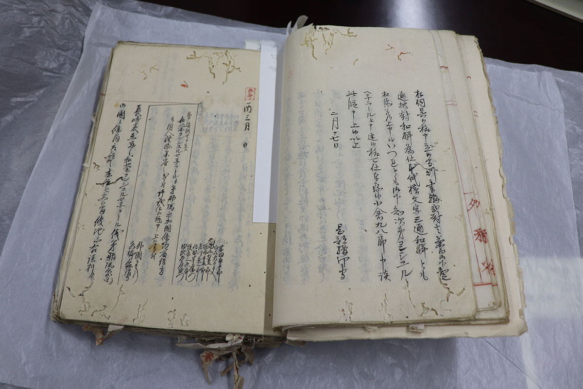 長崎奉行の岡部駿河守から老中宛の上申書