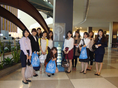 Visit to the U.N. Headquarters as part of hands-on experiences in New York. Ms. Seiko Osako, Ms. Nobuko Sakurai, Satsuki-kai America. © Seiko Osako and Nobuko Sakurai.